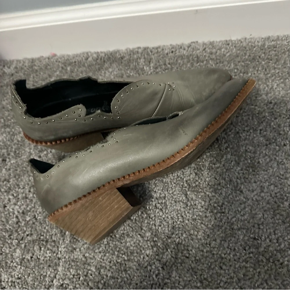 Free People Wild Wyoming Bootie Gray Leather Studded Western Boho Size 8 - Picture 5 of 8